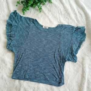 🌷3/15🌷 statement sleeve t-shirt size S